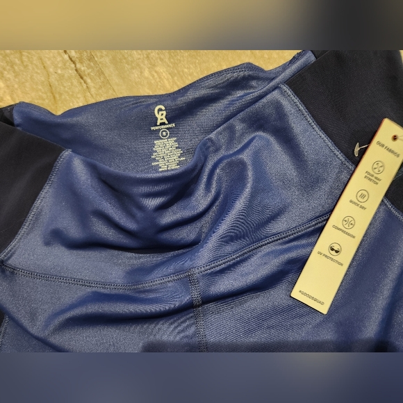 Good American Bike Shorts Size 5 - Picture 3 of 4